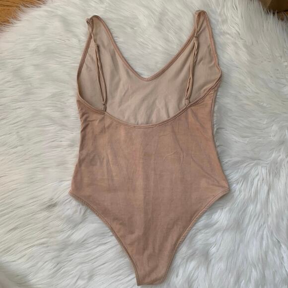 Lulu’s Blush Pink Super Soft Sleeveless Thong Bodysuit Small - Picture 4 of 10